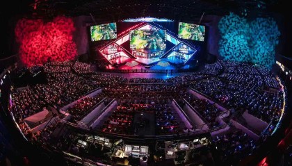 Faker的S15传奇：老将不死，第七次闯入全球总决赛。